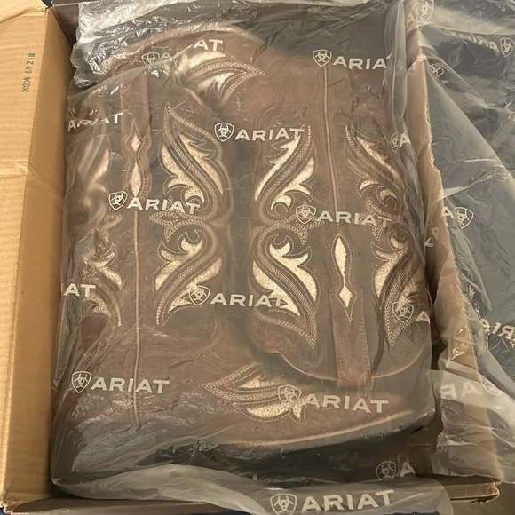 Ariat Brown Western Boots - Picture 4 of 7